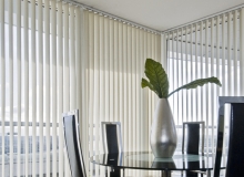 blinds-vertical-in-dining-720x395